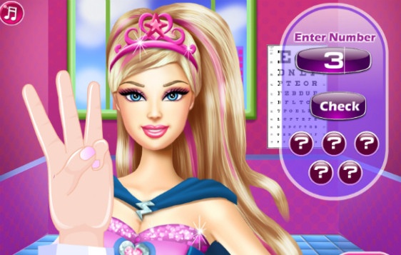 szuperhos-barbie-szemeszeten-barbie-blog1